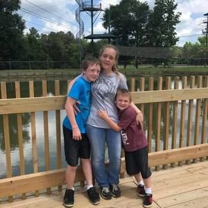 Meet your Posher, Kellie n curtis